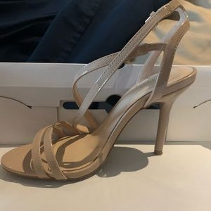 Women also size 6 sandal